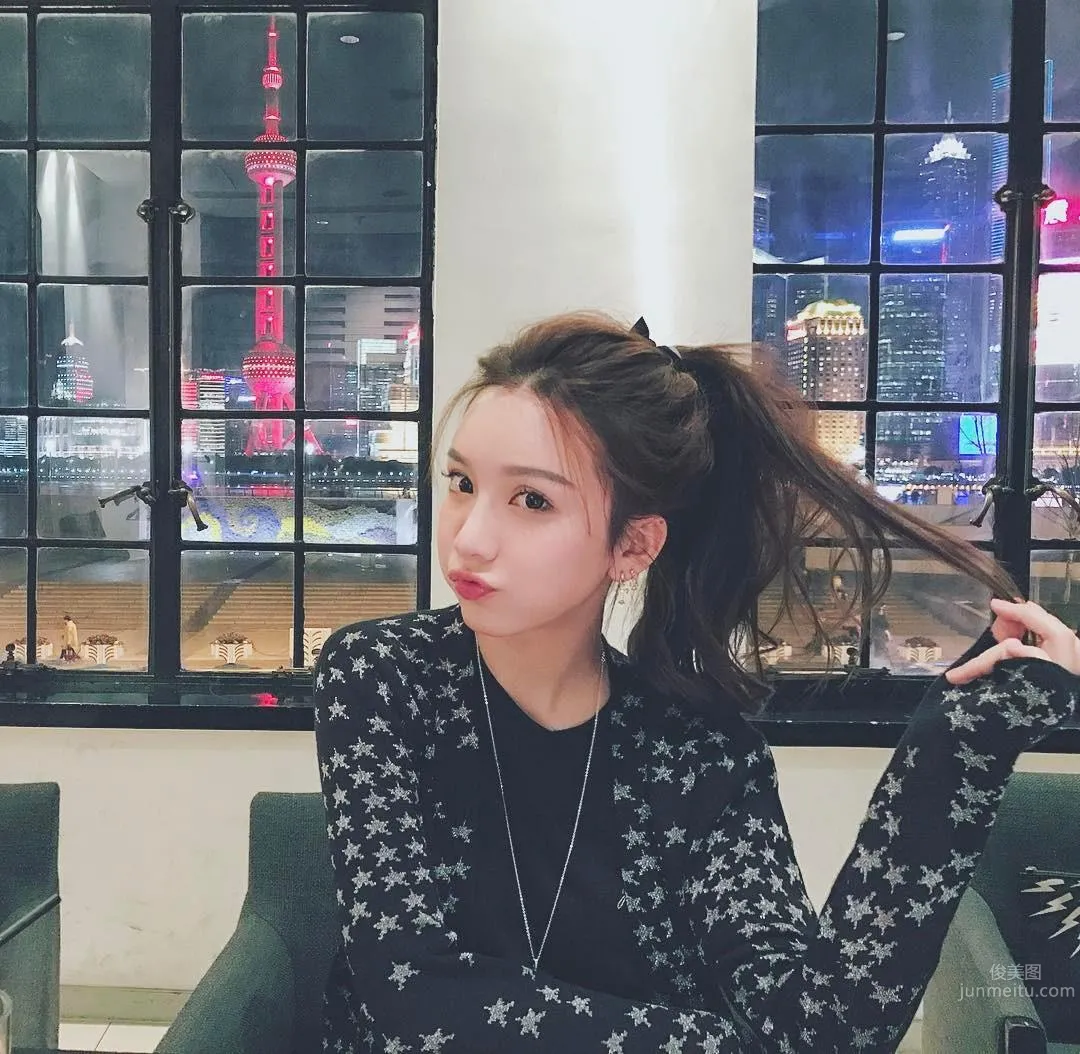 時尚氣質美女ZY大暖私房照 7
