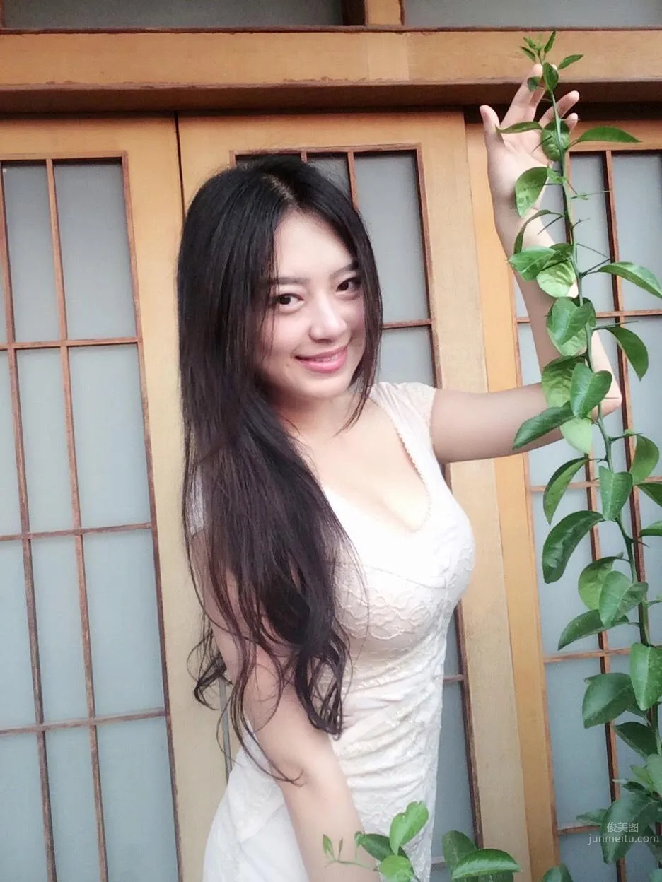 美女主播「麼麼哒」 懂球女人的魅力 35