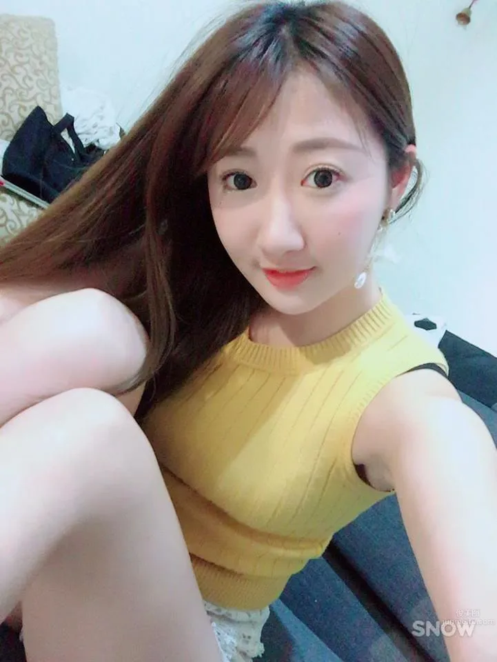 台灣妹子Minnie妮妮 逆天長腿魅力撩人 21