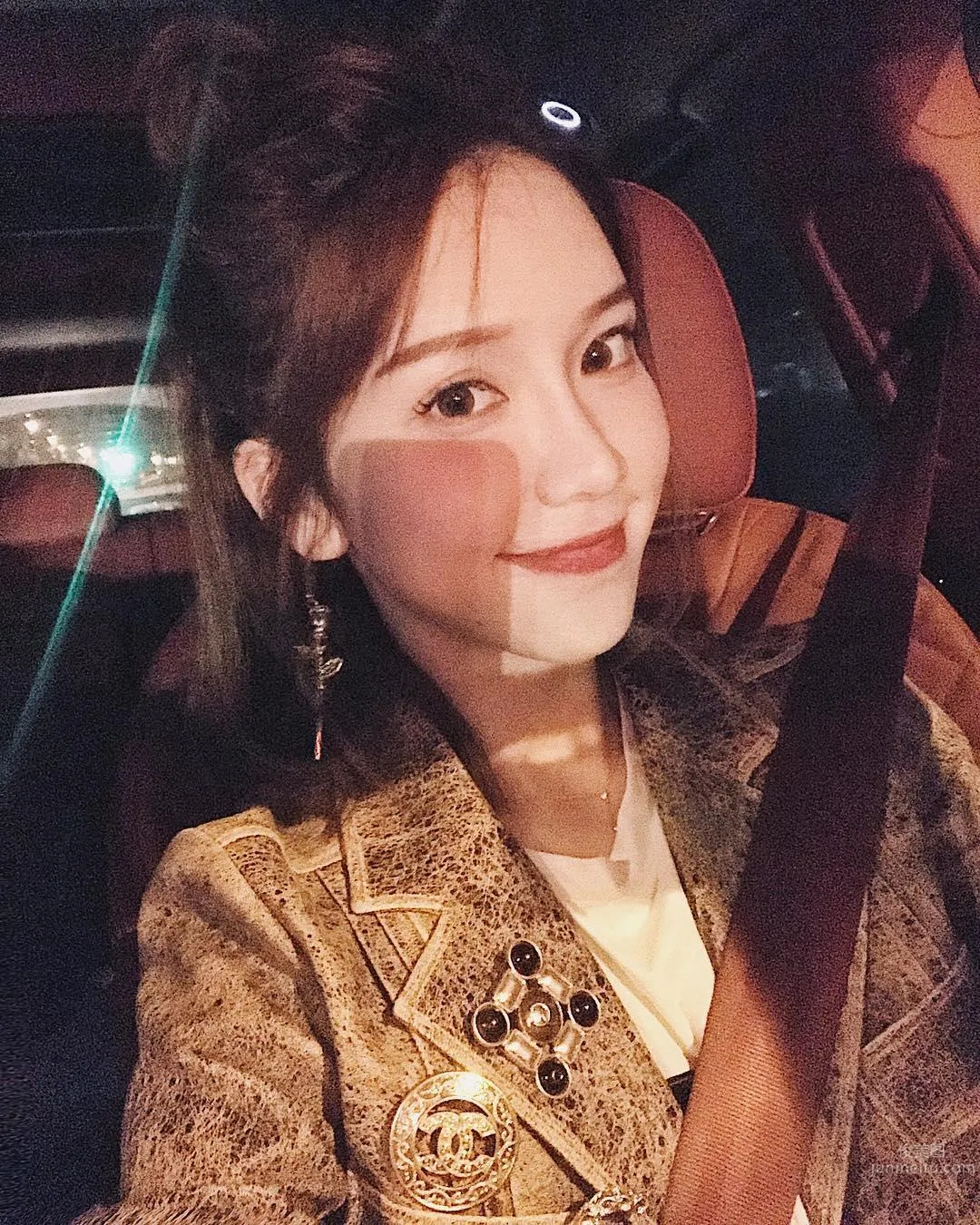 時尚氣質美女ZY大暖私房照 39
