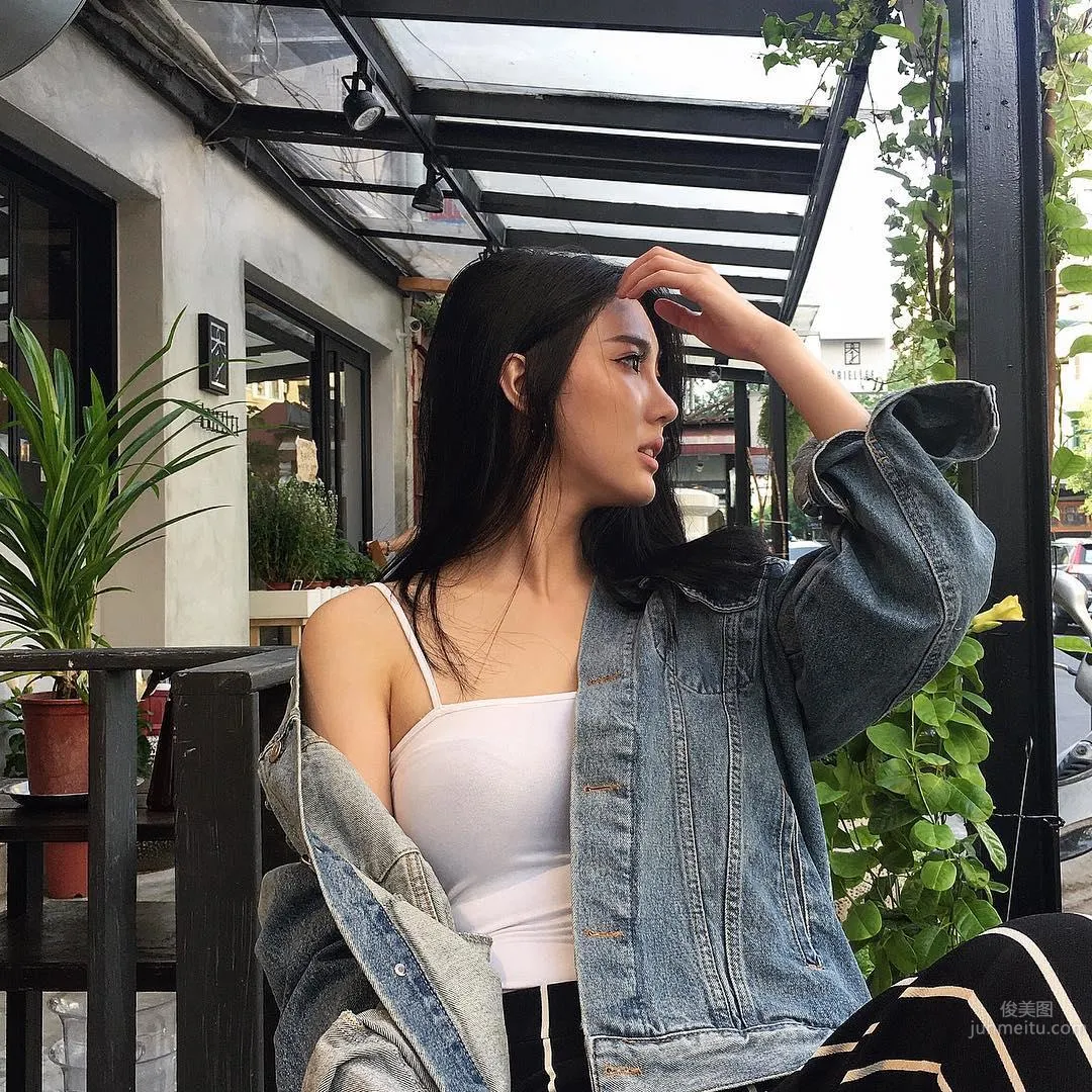台灣正妹Karen Chao 牛仔褲背心超吸睛 24