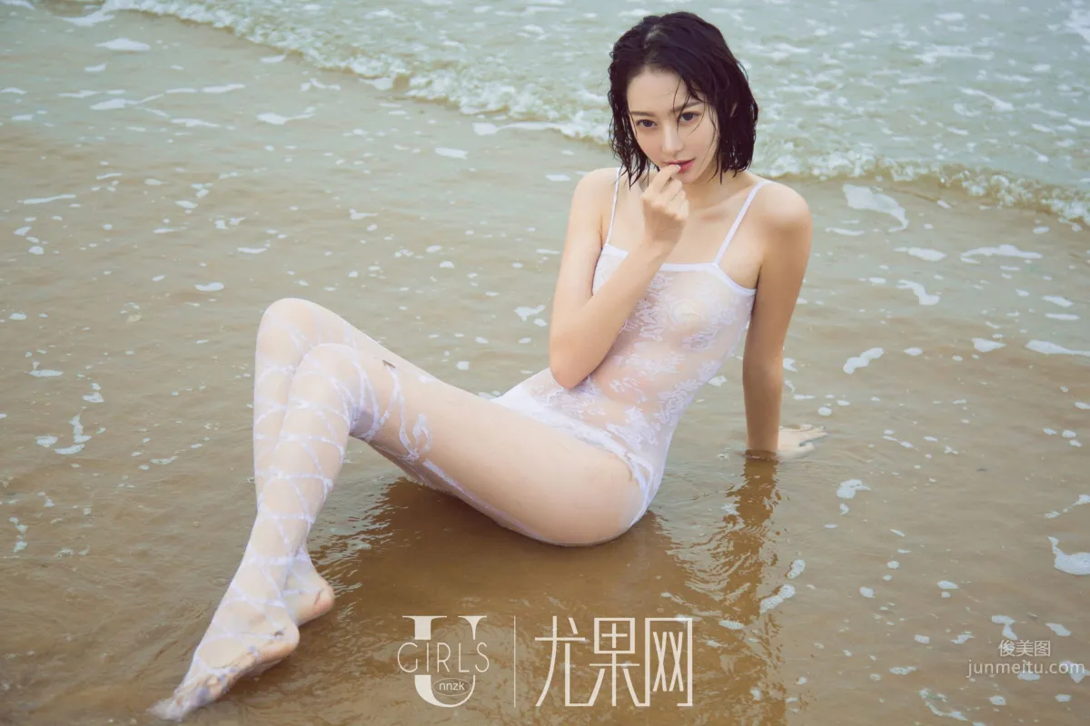 銀劍女郎付藝軒 海邊沙灘秀美腿 18