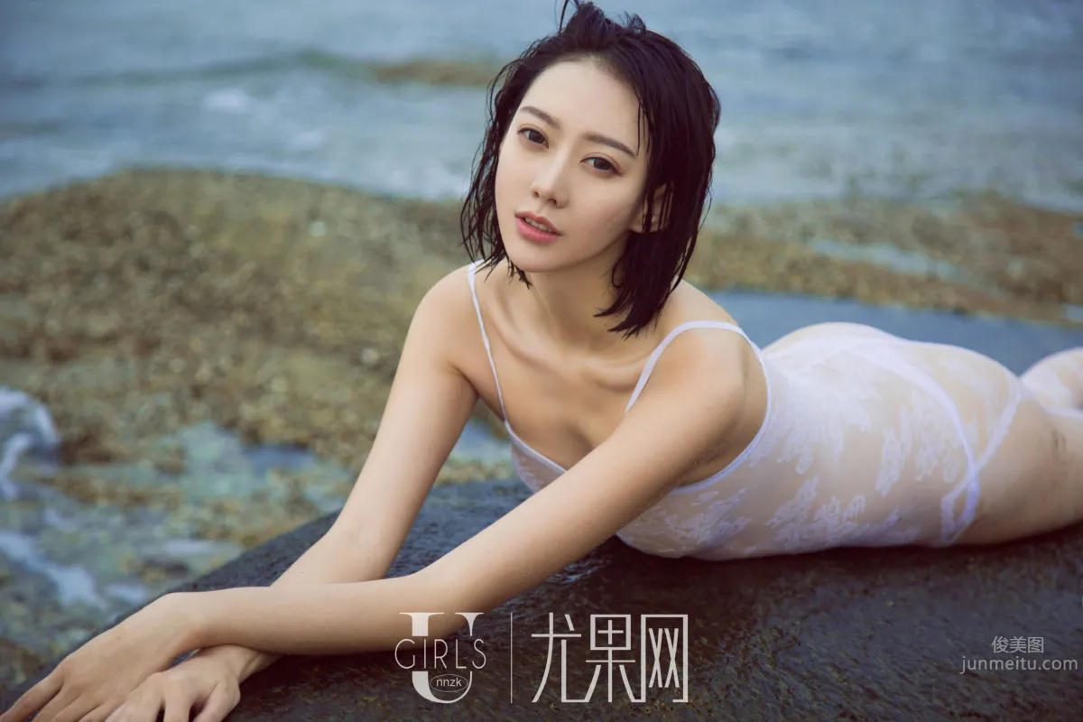 銀劍女郎付藝軒 海邊沙灘秀美腿 21