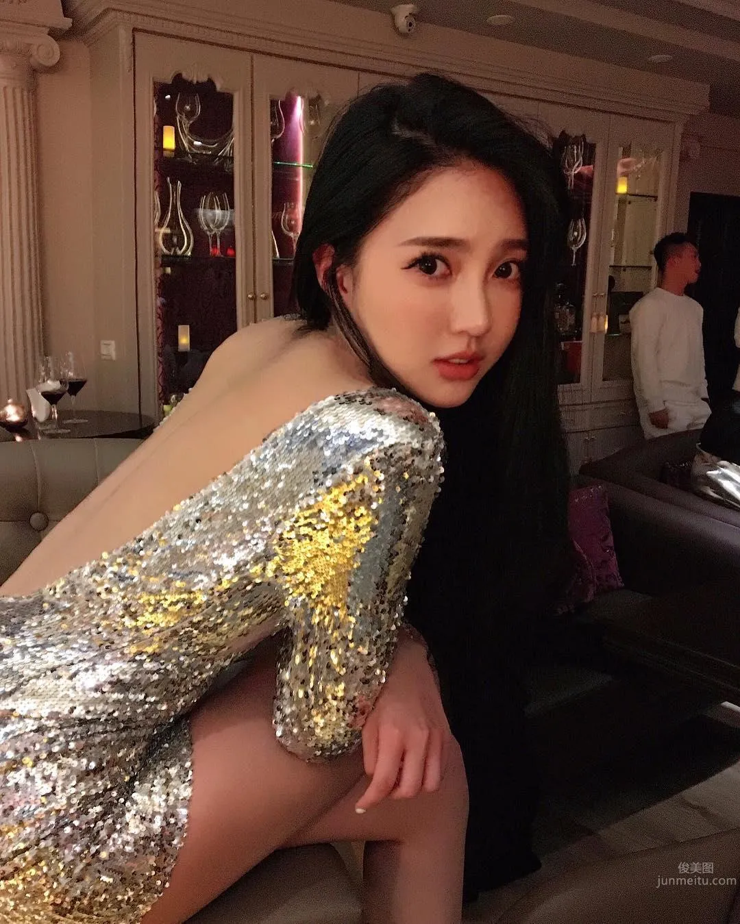 台灣正妹Karen Chao 牛仔褲背心超吸睛 9