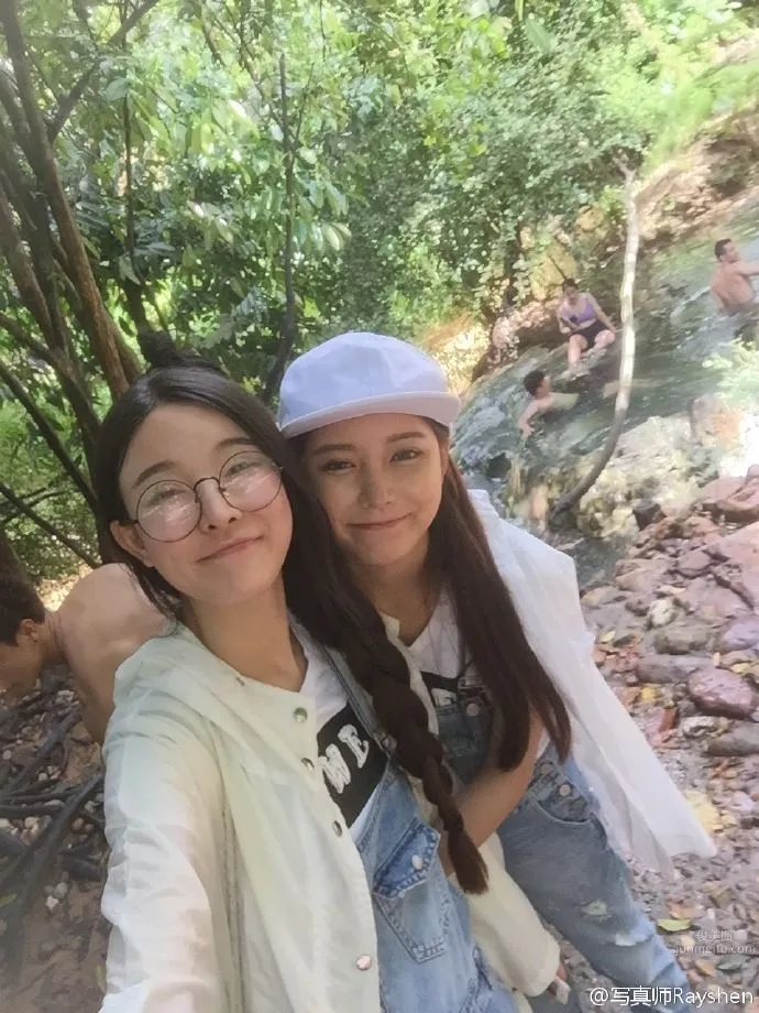 徐妍馨與陳大榕 印尼巴沙旅拍寫真 38
