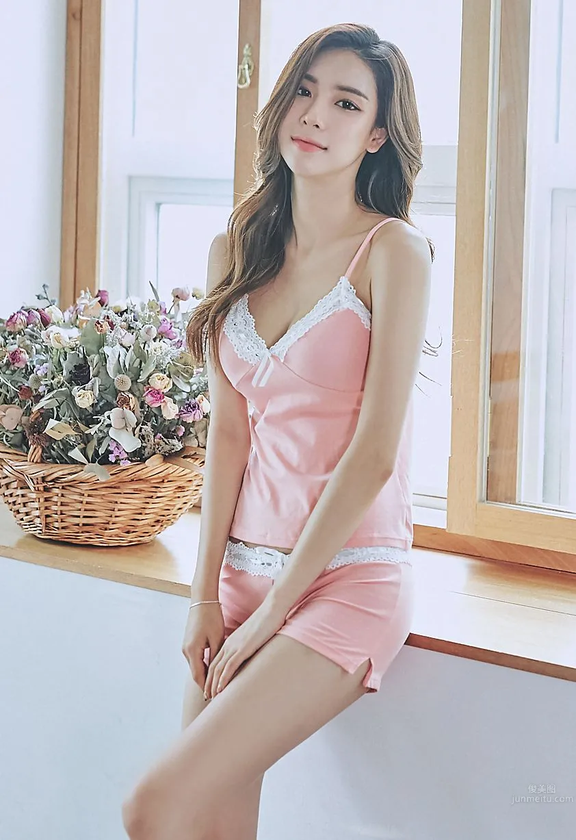 韓國模特樸多賢 Lologirl睡衣系列 34