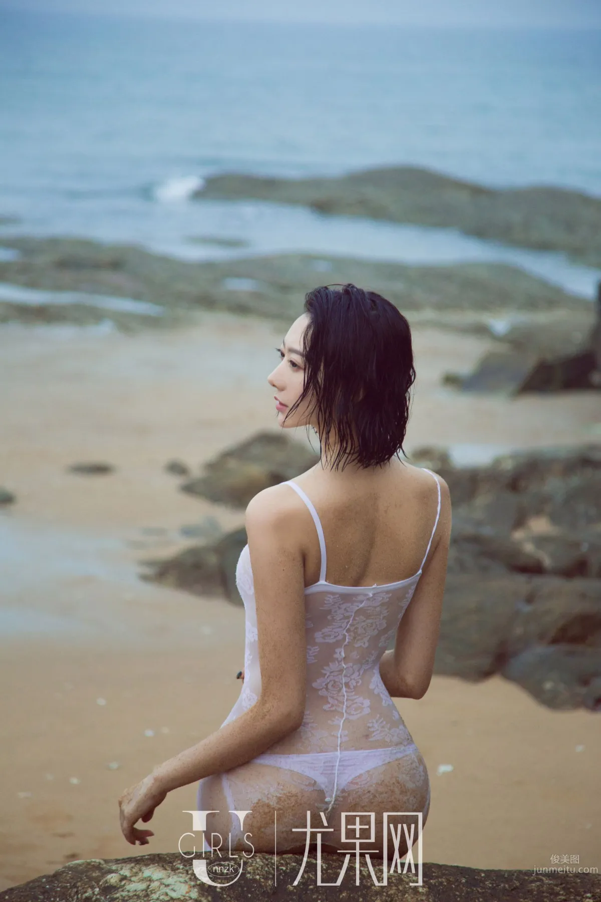 銀劍女郎付藝軒 海邊沙灘秀美腿 26