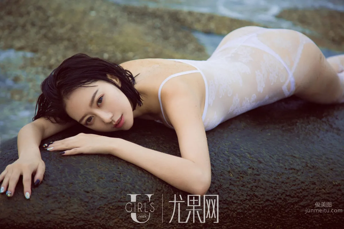 銀劍女郎付藝軒 海邊沙灘秀美腿 20