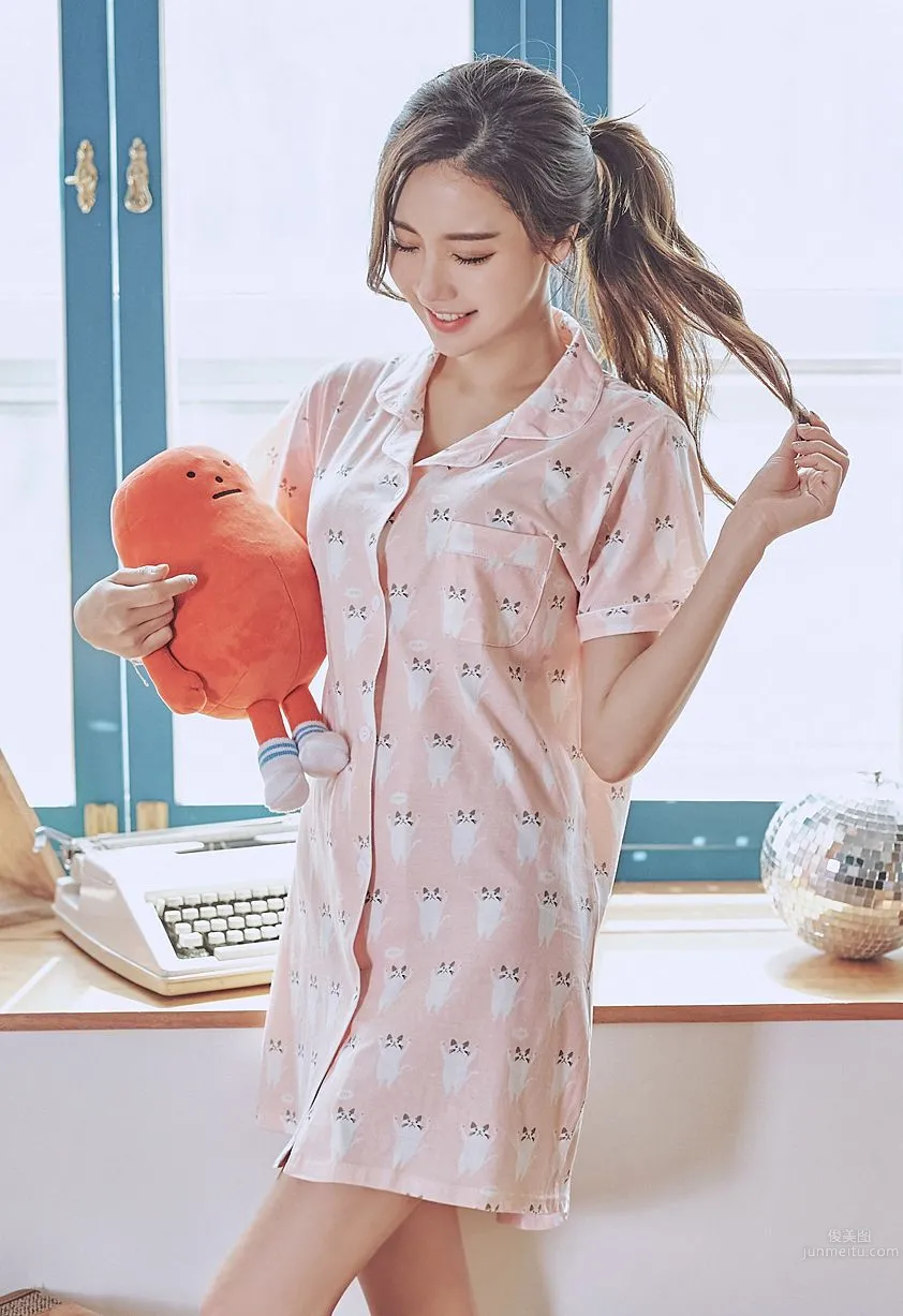 韓國模特樸多賢 Lologirl睡衣系列三 127