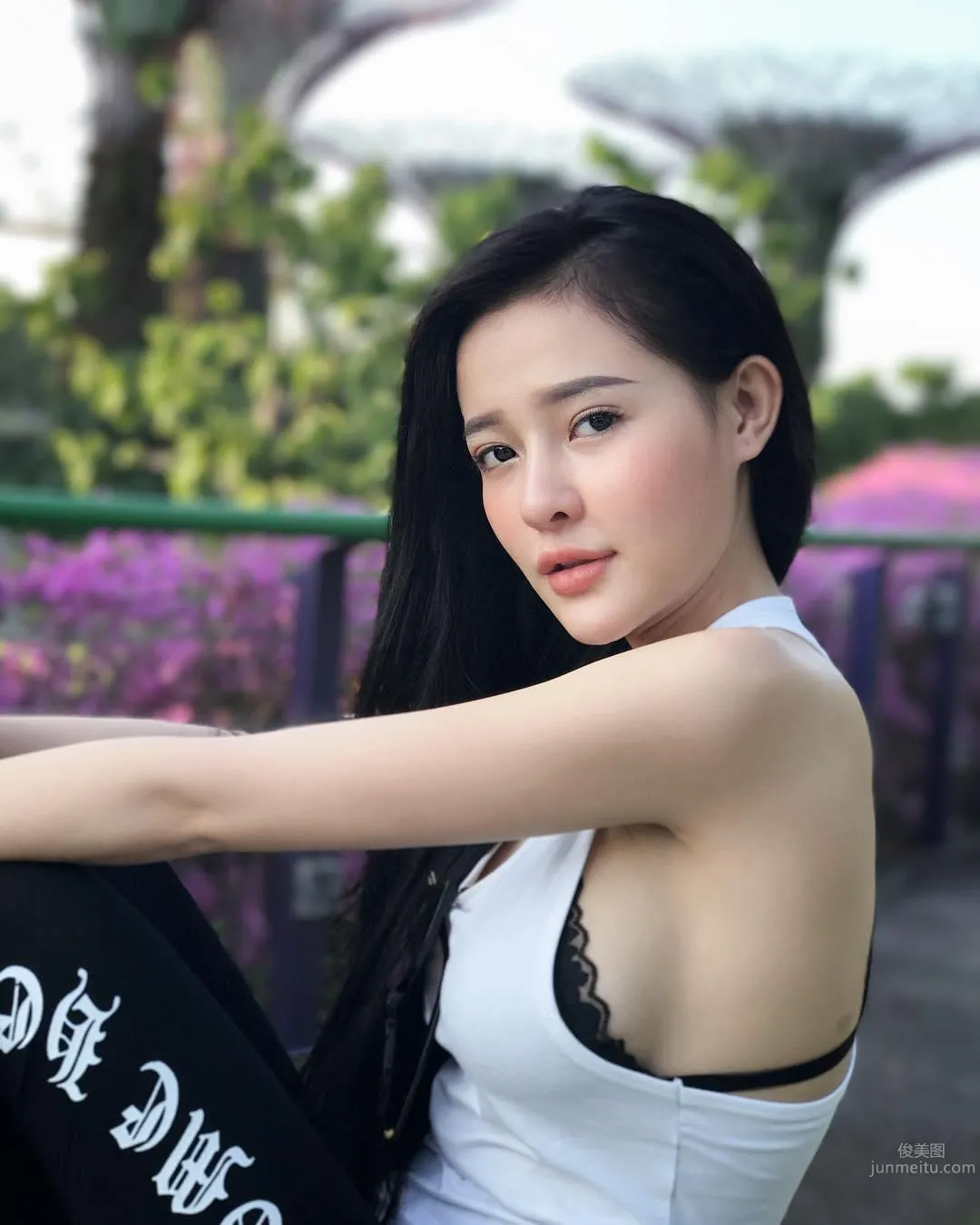 最正越南妹Ngan Pokemon 娃娃熊快掉下來了 15