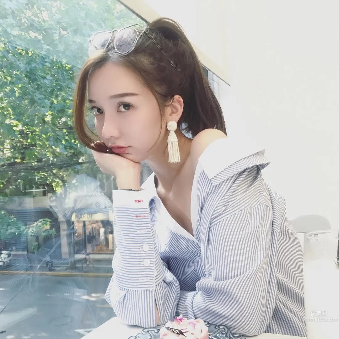 時尚氣質美女ZY大暖私房照 36