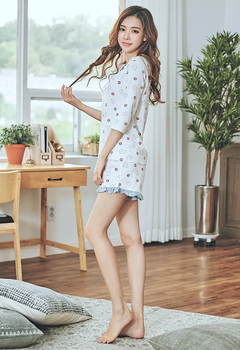 韓國模特樸多賢 Lologirl睡衣系列三 106
