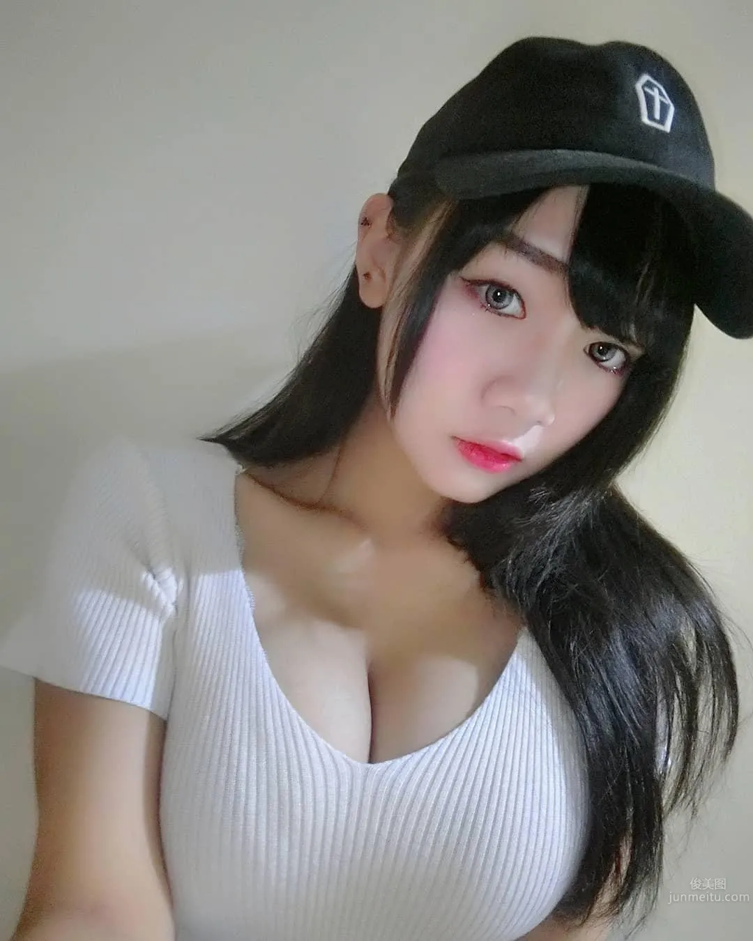 台湾正妹张瑞舫Ig私房照_12