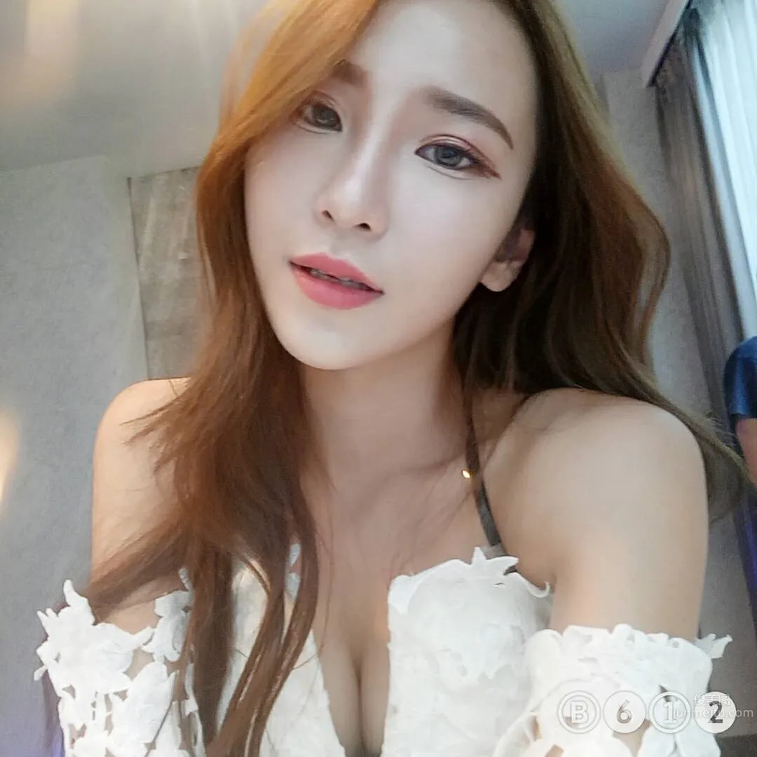 台灣美女餘納斯Ig私房美照 13