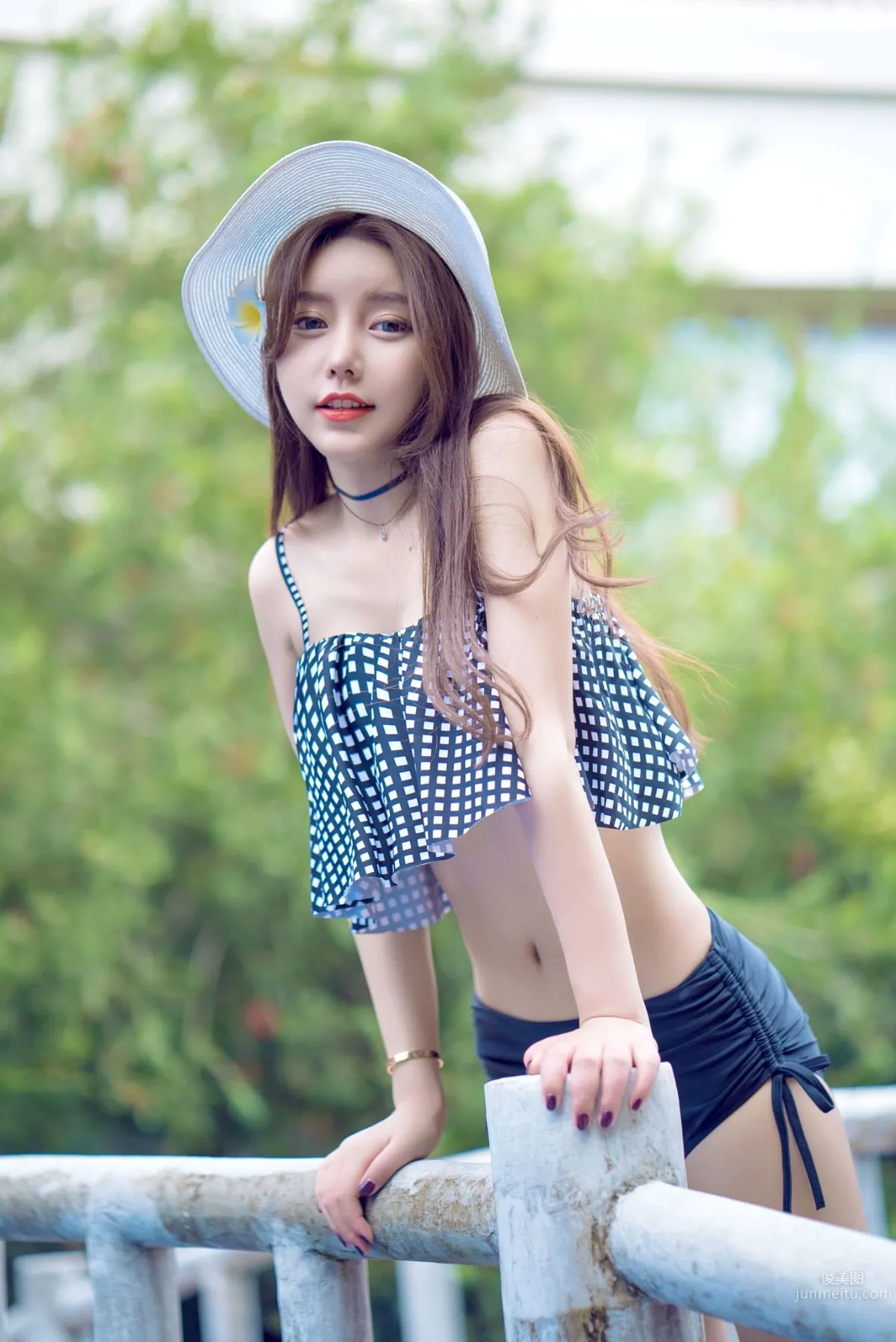 徐妍馨與陳大榕 印尼巴沙旅拍寫真 25
