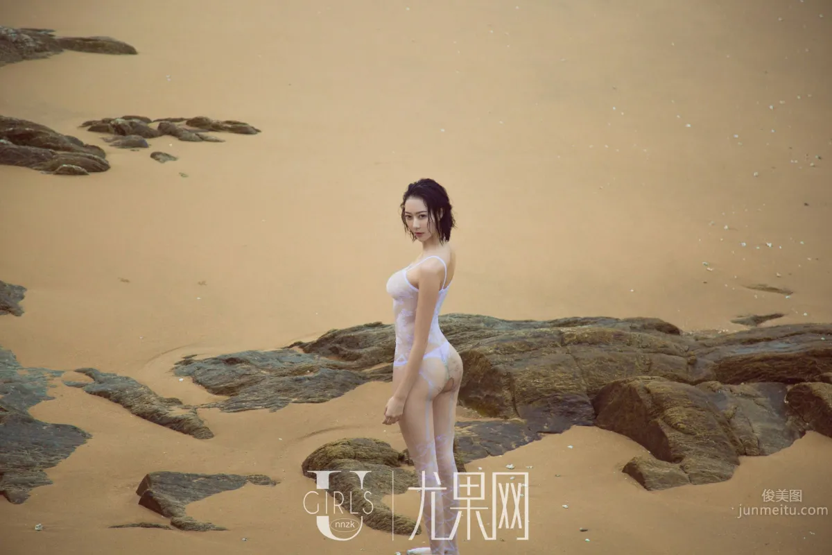 銀劍女郎付藝軒 海邊沙灘秀美腿 23