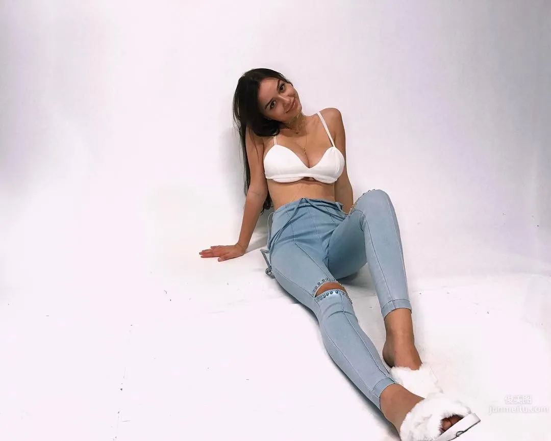 Sophie Mudd- 加州嫩模的超完美身材_8