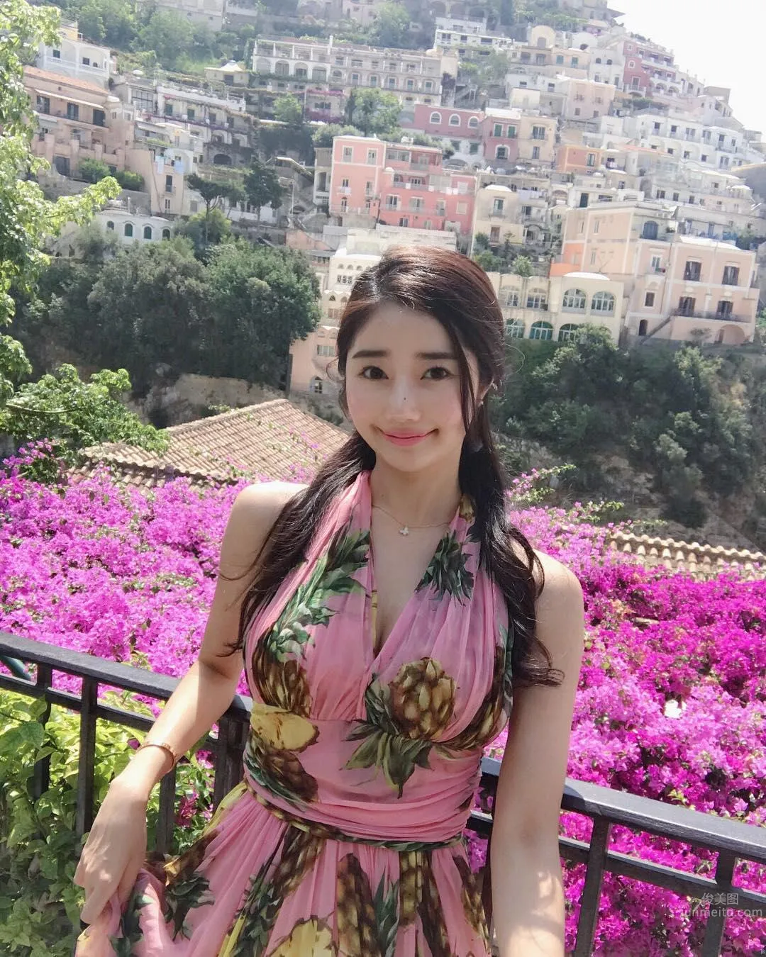正妹空服員「超兇視角」讓人吃不消！好身材不藏私 10