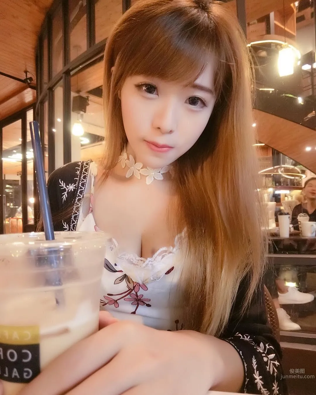 張筱柔- 超火辣網拍老闆娘 29