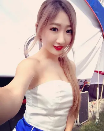 台灣妹子Minnie妮妮 逆天長腿魅力撩人