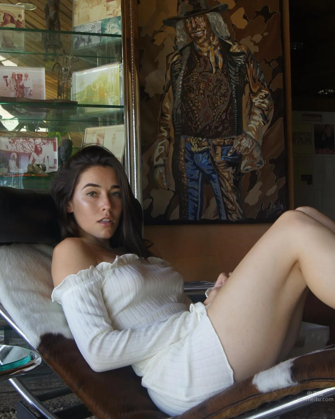 Audrey Bradford- 火速冒起的黑發美人 43