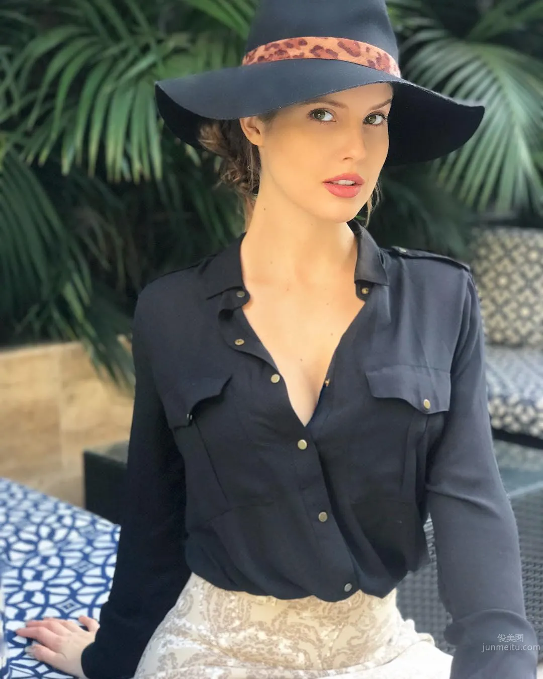 Amanda Cerny- 充满喜感的性感辣模_52