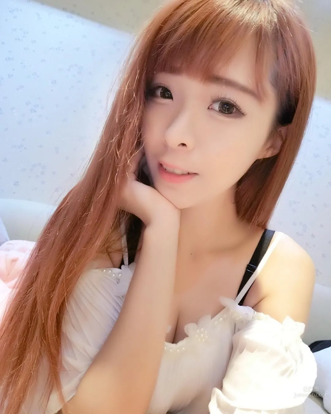 張筱柔- 超火辣網拍老闆娘 12