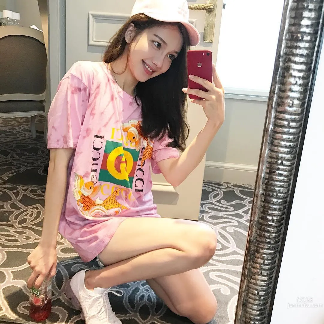 時尚氣質美女ZY大暖私房照 32