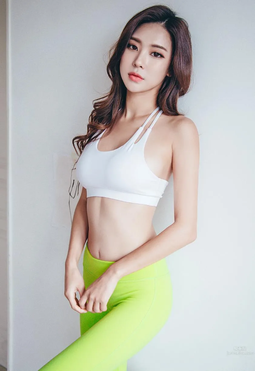 韓國模特樸多賢 Lologirl運動服飾系列一 30