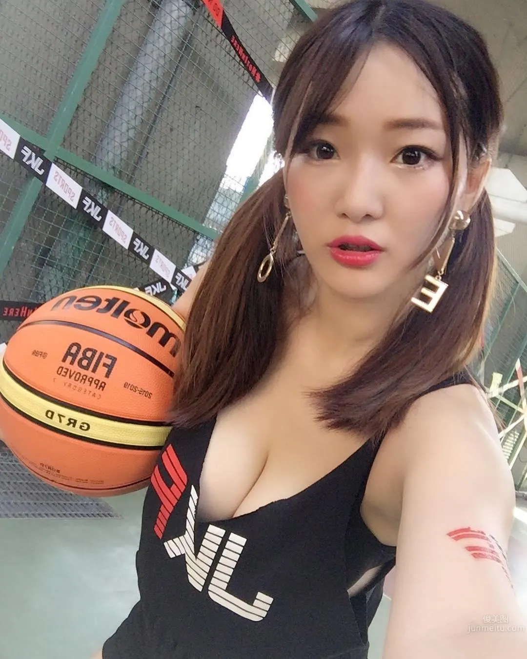 施菲亞Feiya- 好兇的外拍甜心 21
