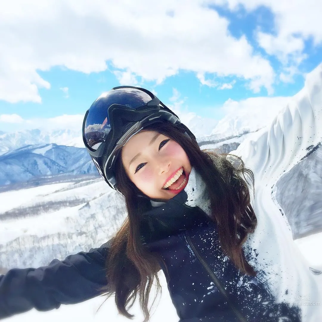 上山又下海！運動正妹りほ緊身衣好迷人 6