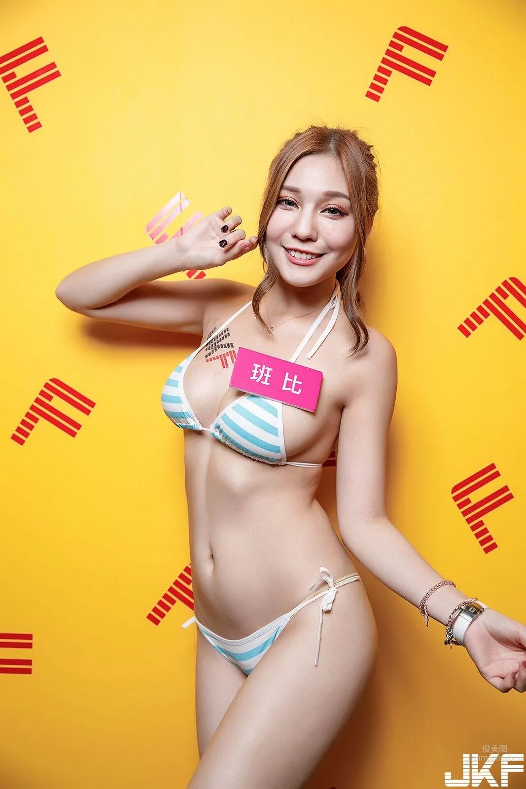 超完美薄紗女仆降臨！願做班比的裙下之臣 20