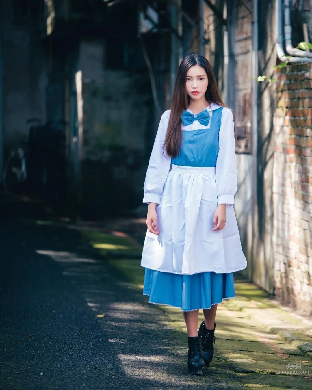 黑面美女黃書庭 白皙美腿極危險 12