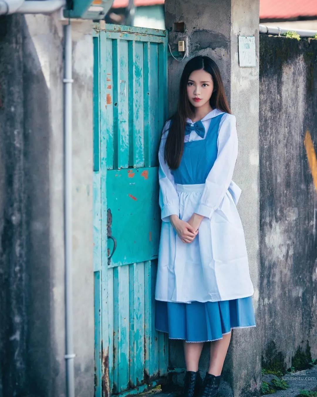黑面美女黃書庭 白皙美腿極危險 14