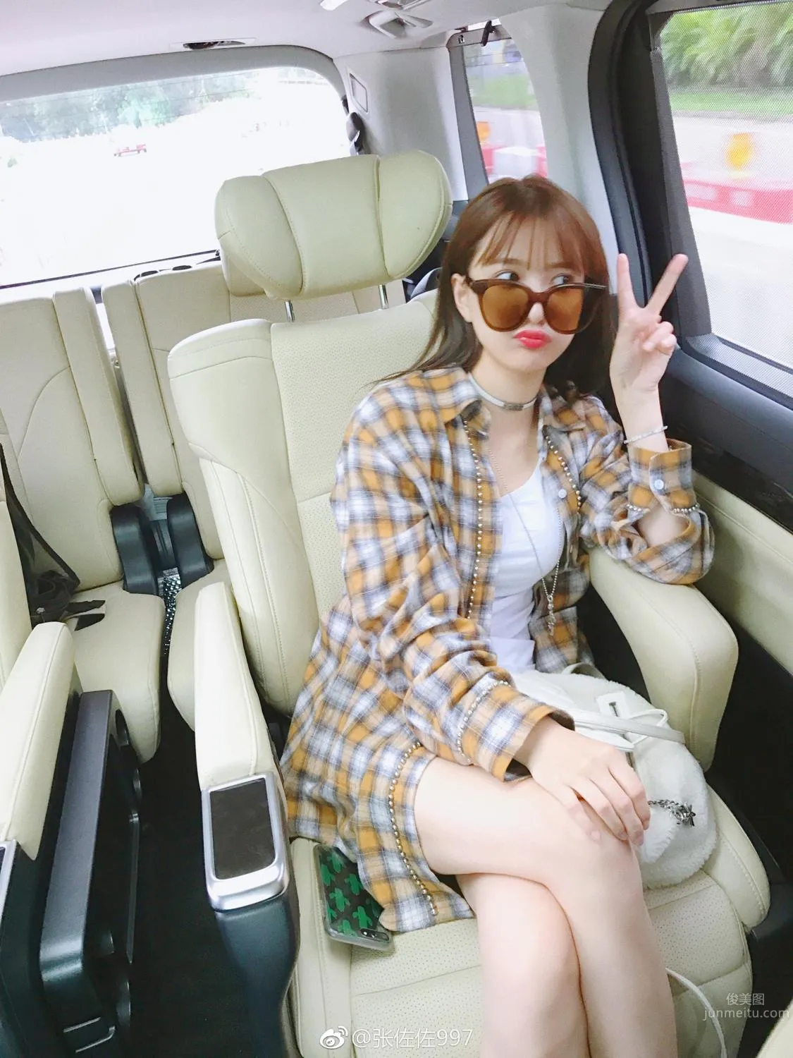 夢幻正妹張佐佐 微博美妝私房照 21