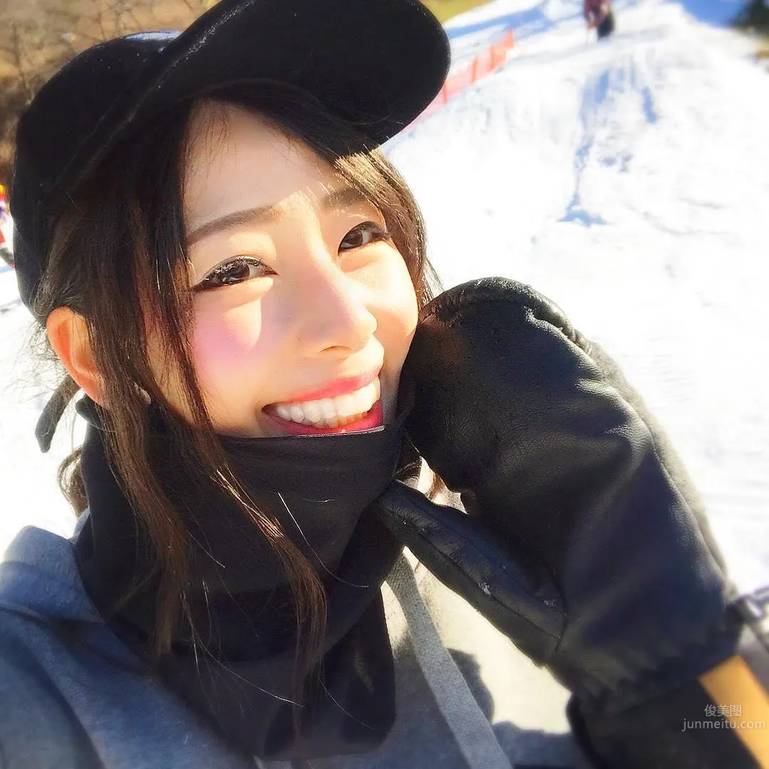 上山又下海！運動正妹りほ緊身衣好迷人 34
