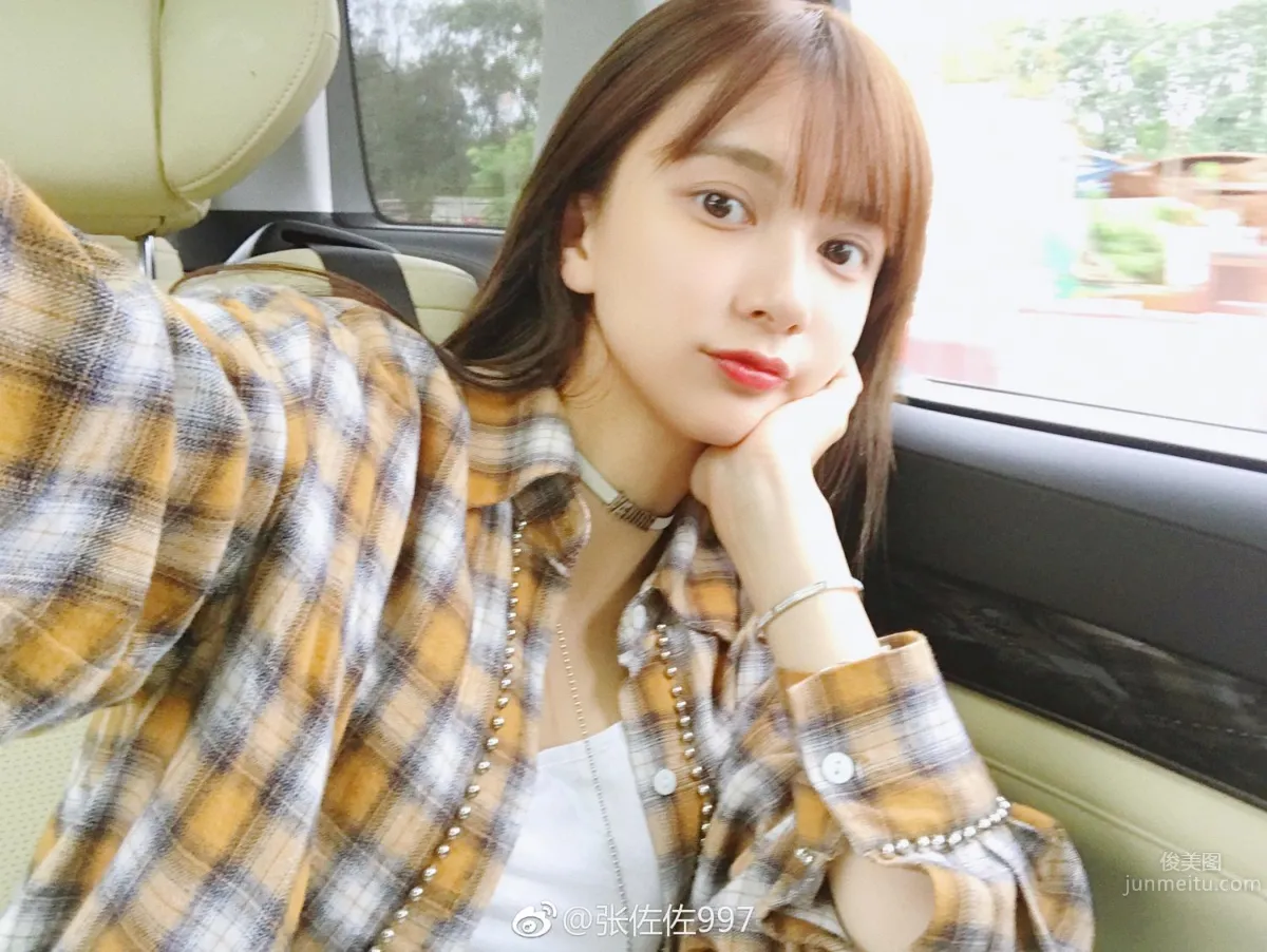 夢幻正妹張佐佐 微博美妝私房照 22