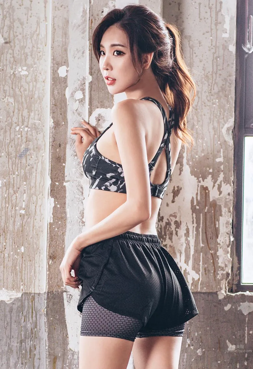 韓國模特樸多賢 Lologirl運動服飾系列一 50