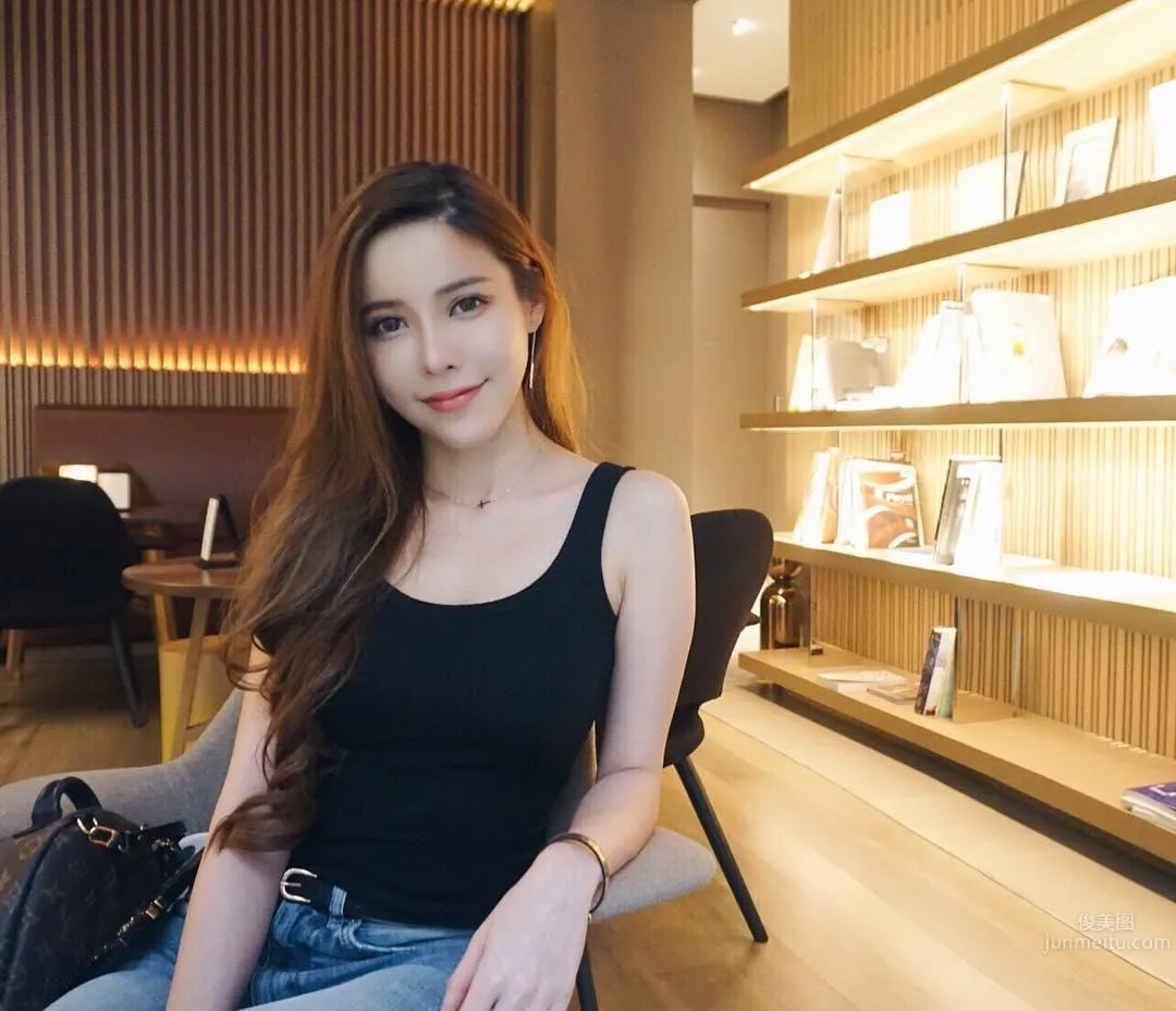 Abigale- 美女设计师Ig私房照_18