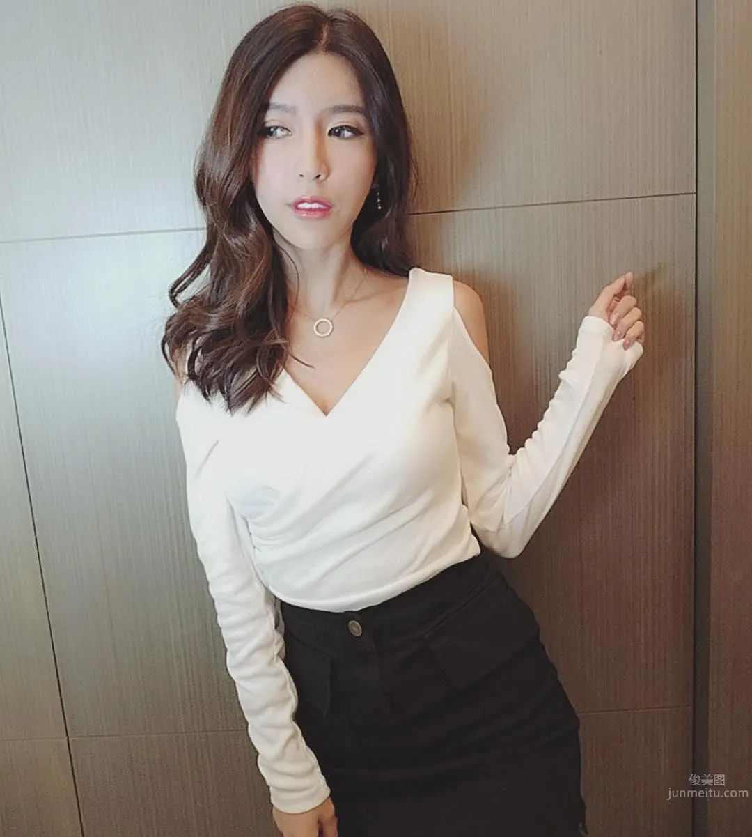 百变女郎刘子瑜Vicky 邪恶女仆装很凶暴_45