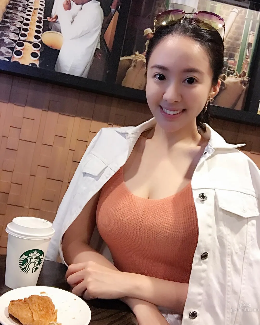 笑容女神張嘻嘻 外型出色身材姣好 16