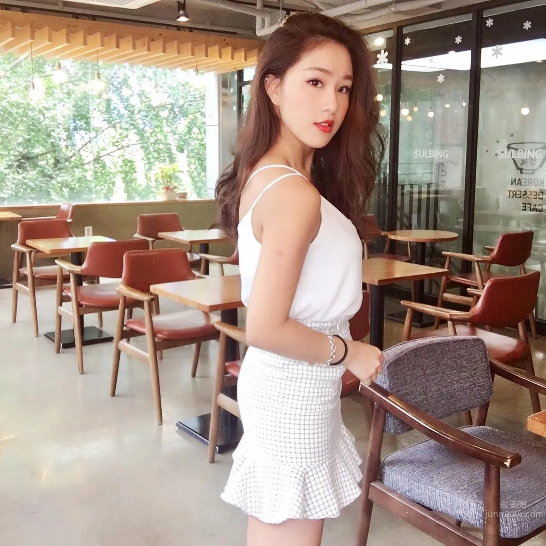 華航空姐正妹Kiona 泳裝解放兇悍身材 16