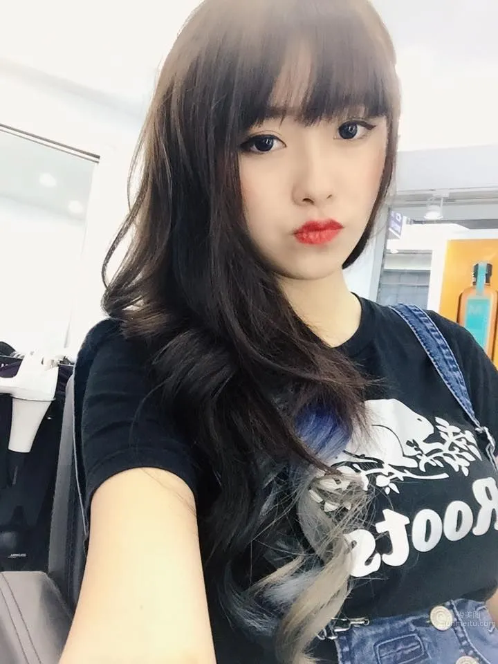 百變貓女小乖 充滿着知性美 1