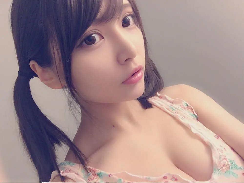 日本妹子似鳥沙也加 浴場裡驚見美若天仙 24