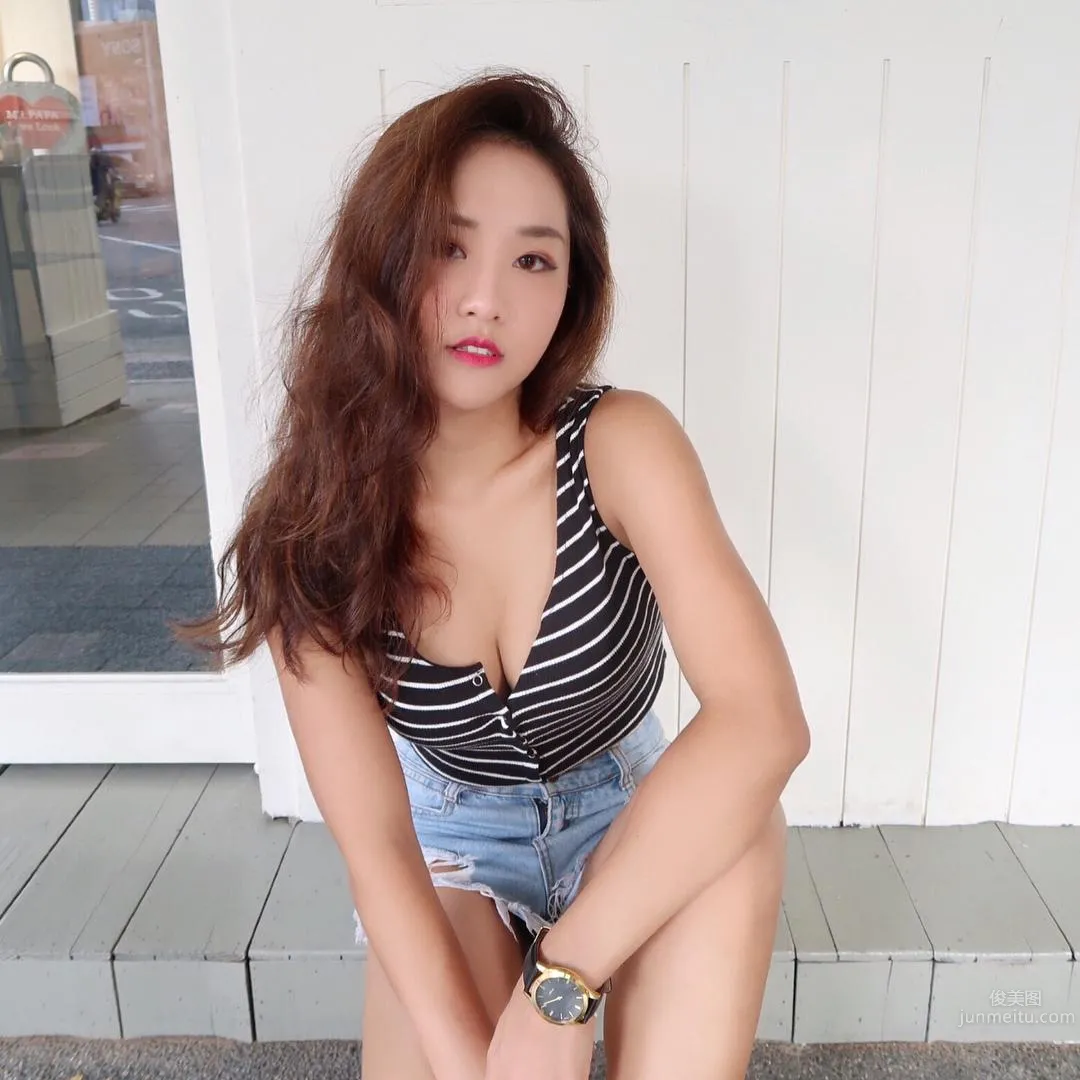 華航空姐正妹Kiona 泳裝解放兇悍身材 17