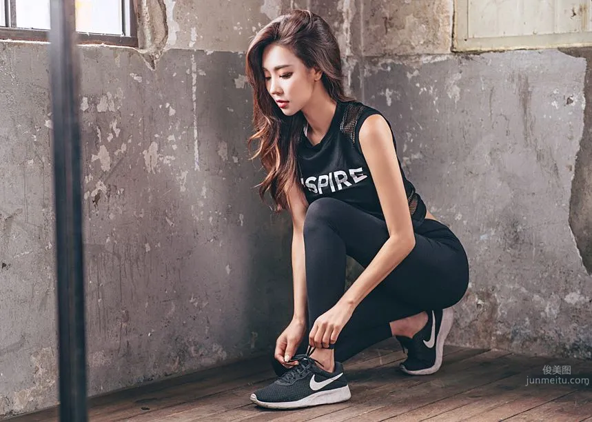 韓國模特樸多賢 Lologirl運動服飾系列三 40