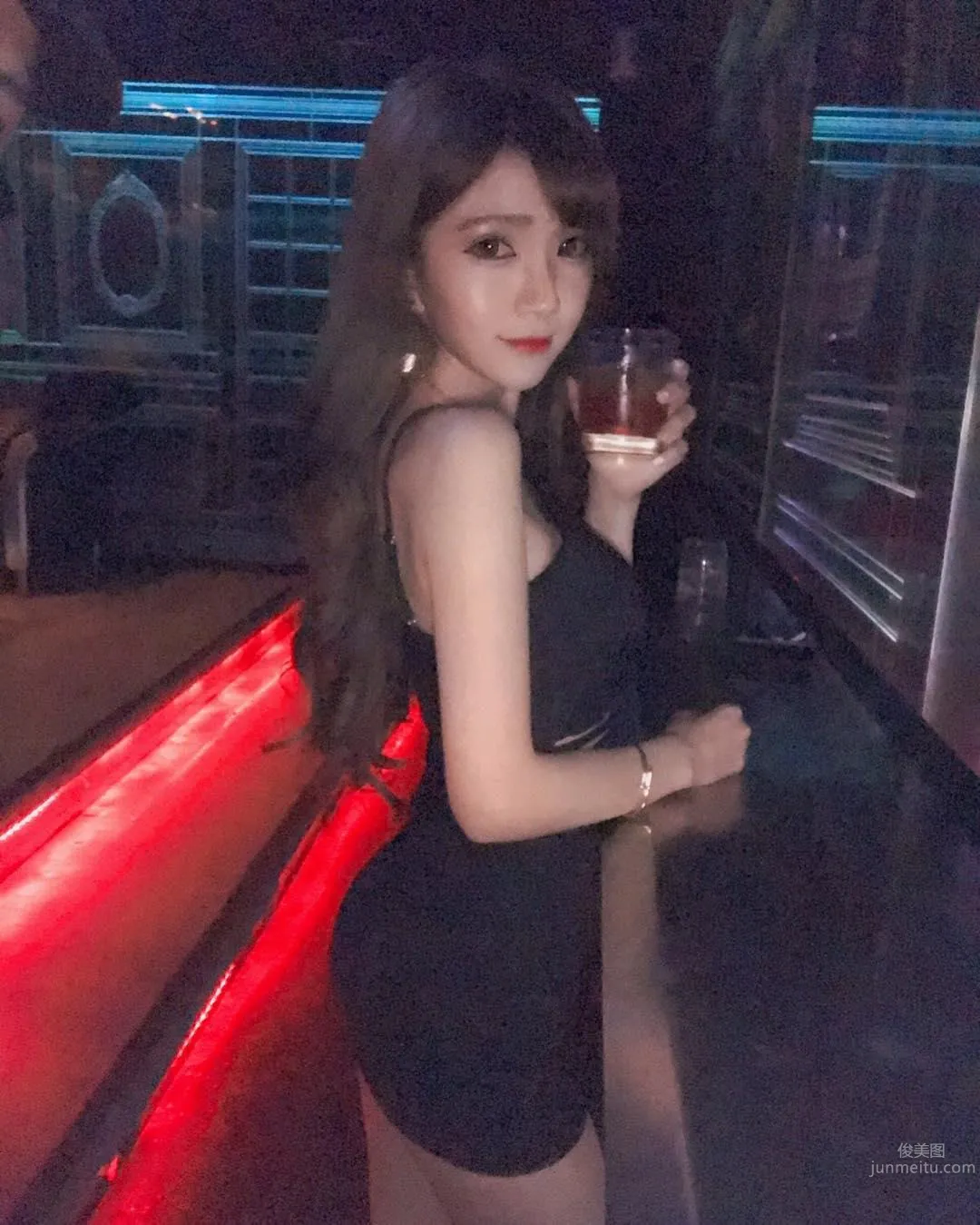 長腿妹子範亞璇 冬日暖心私房照 6