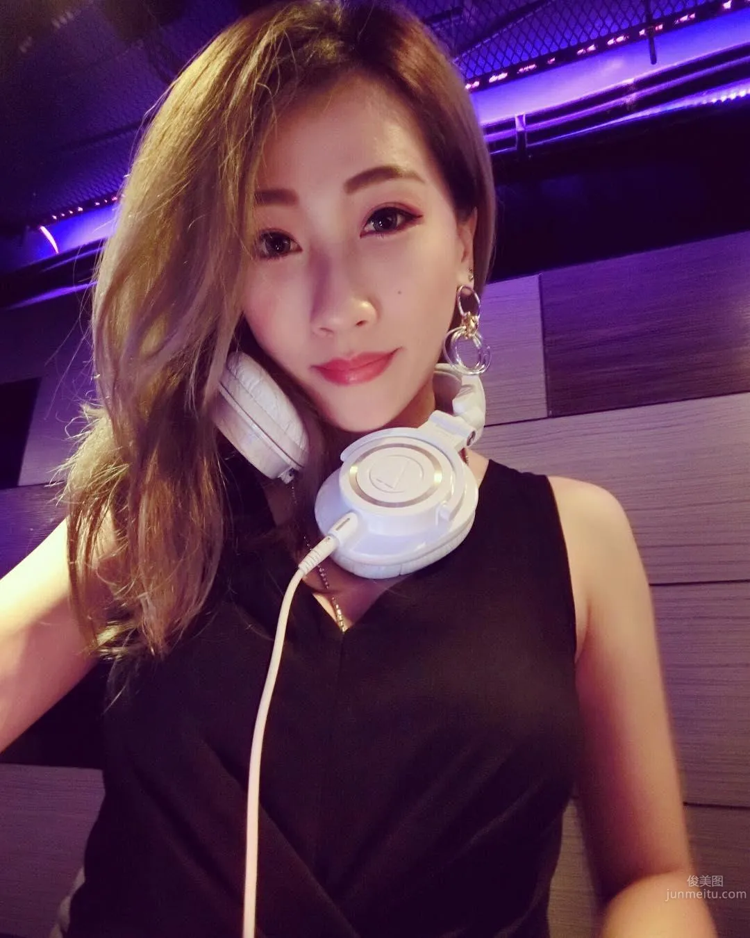 性感DJ拾壹給你最強的音樂與視覺雙重享受！ 8