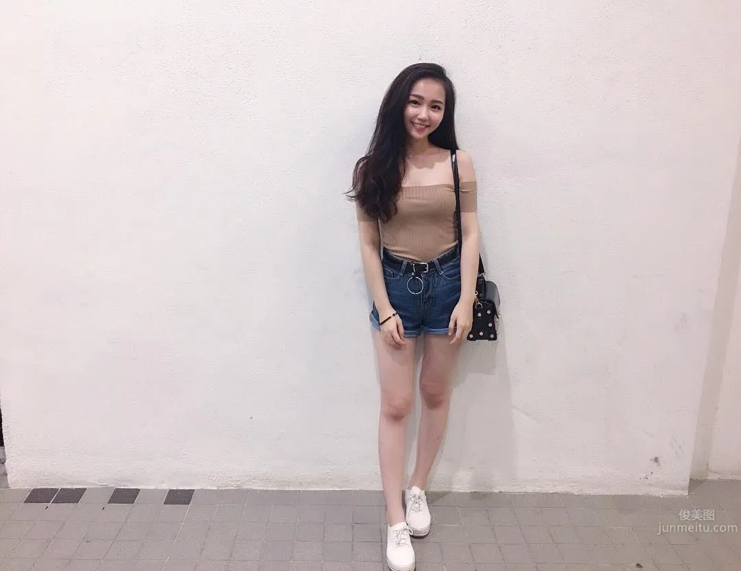 大马顶级甜心陈嘉欣 停车场美拍Park在心_24