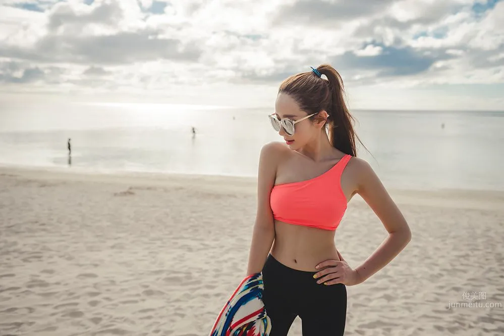 李妍靜- 2017年MayBeach運動服系列二 3